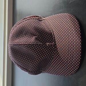 Lululemon baller hat